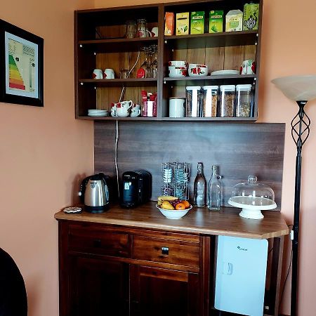 Ros Na Gcloch Bed & Breakfast Westport Dış mekan fotoğraf