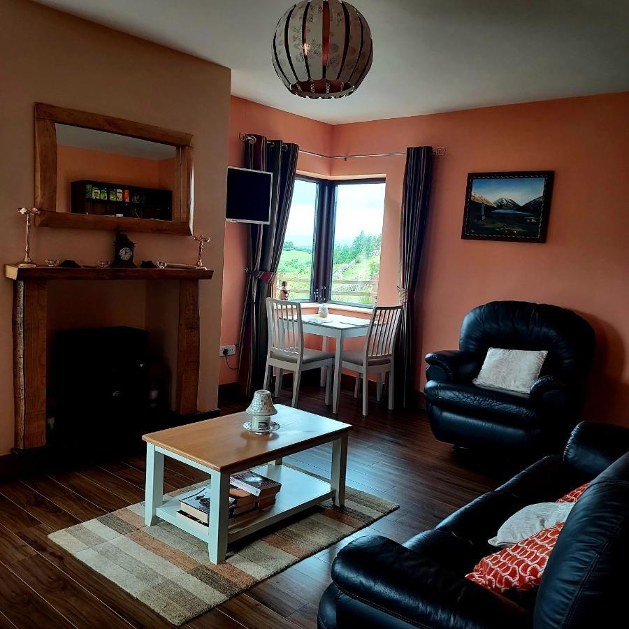 Ros Na Gcloch Bed & Breakfast Westport Dış mekan fotoğraf